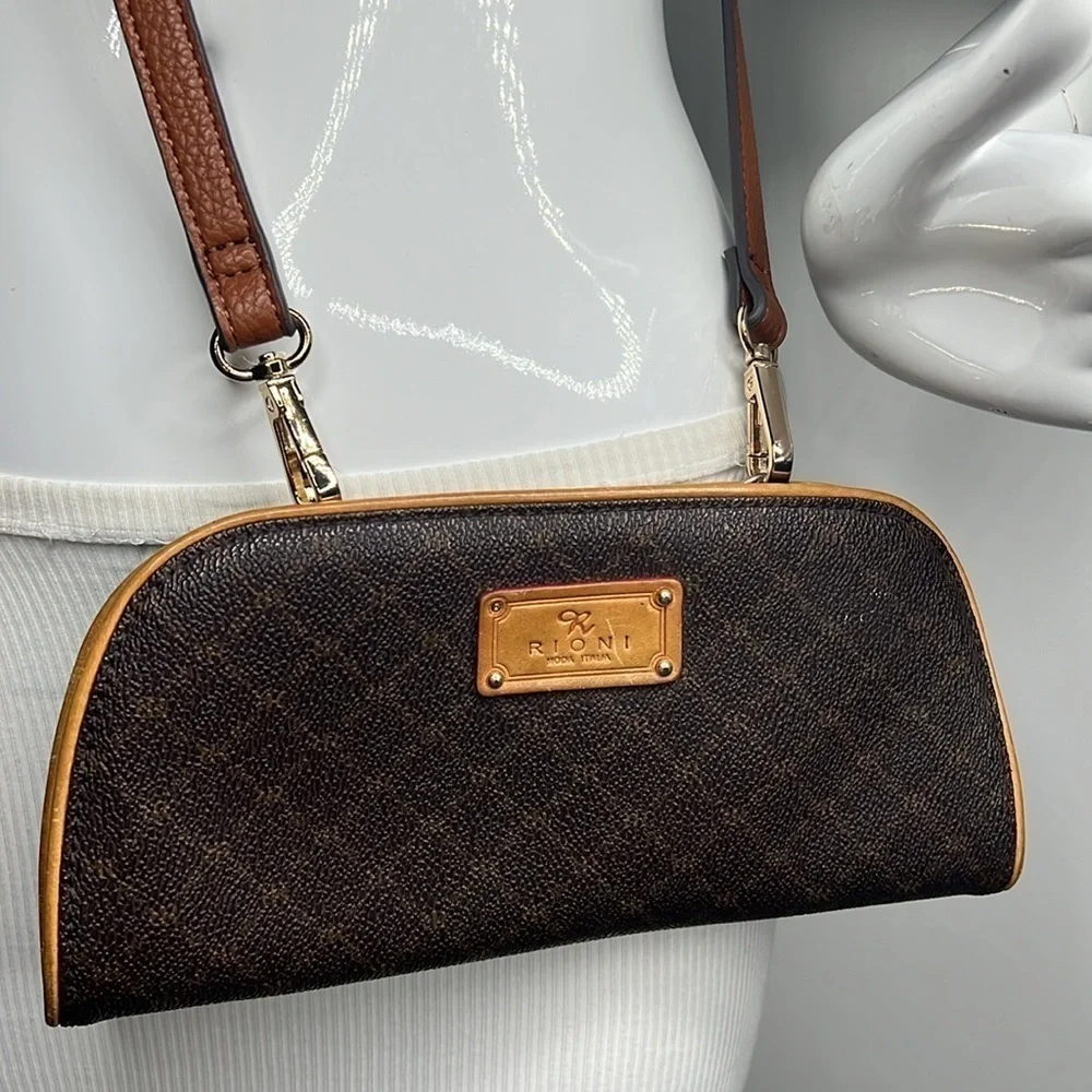 Rioni Zip Clutch Wallet with Detachable Adjustable Leather Strap